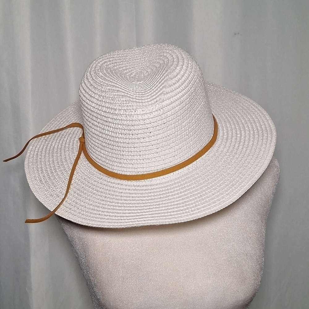 Marcus Adler 100% paper Hat / one size